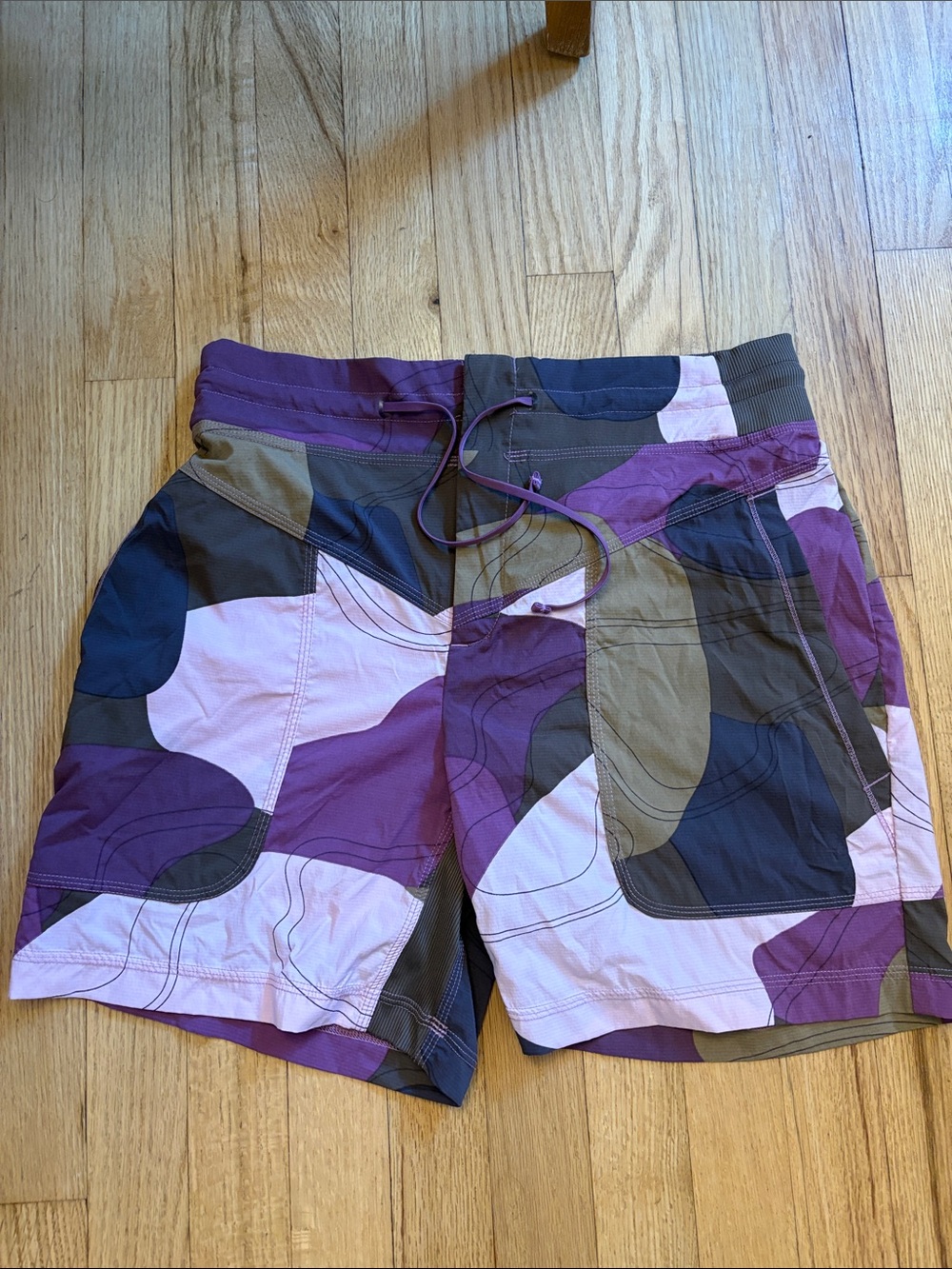 Indyeva Pattern shorts drawstring size medium